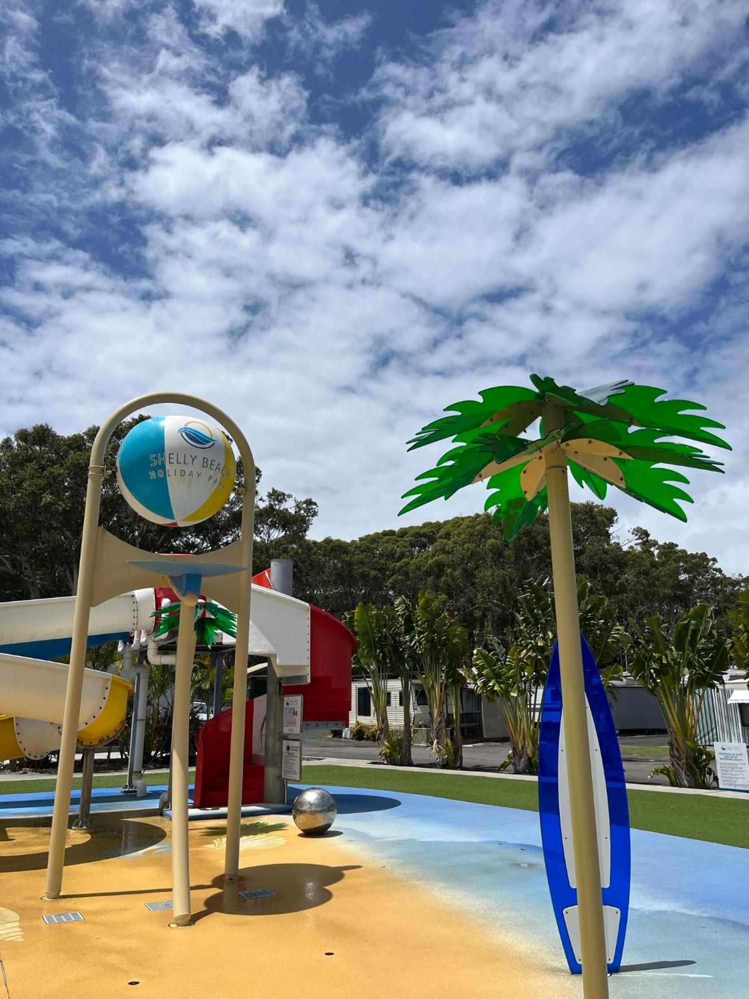 Shelly Beach Holiday Park Entrance Exterior photo