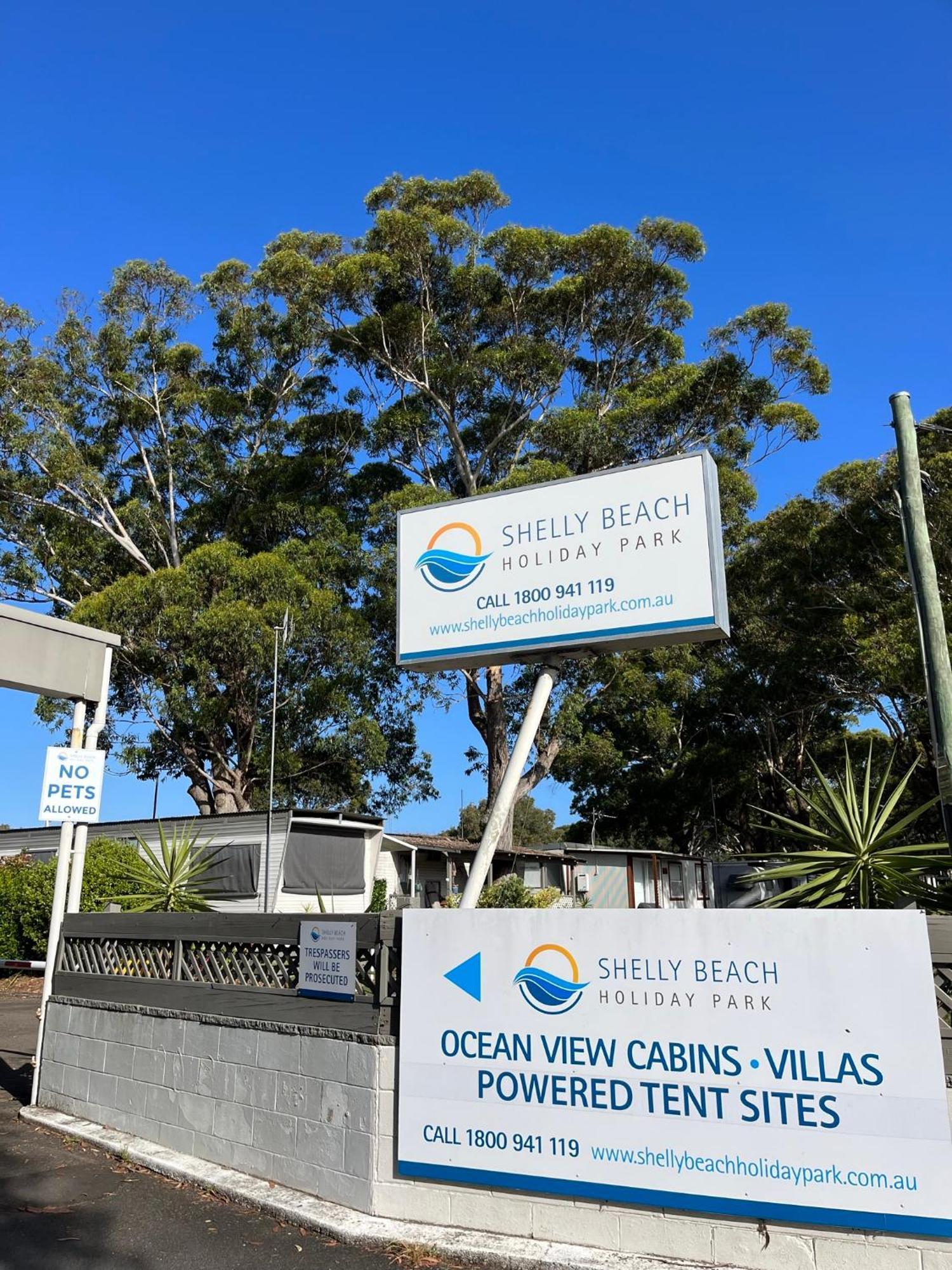 Shelly Beach Holiday Park Entrance Exterior photo